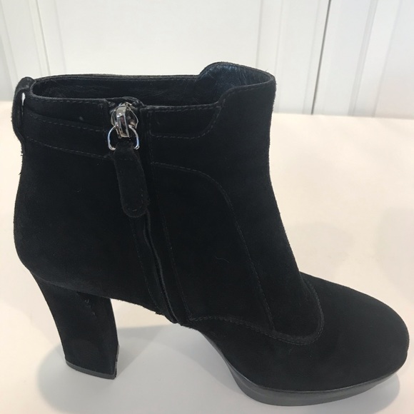 Tod’s Black Suede Platform Ankle Boots - Picture 2 of 11